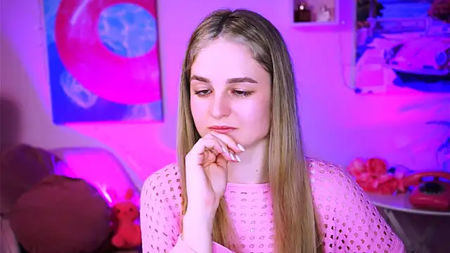 DeboraLarson online show from March 5, 7:38 pm