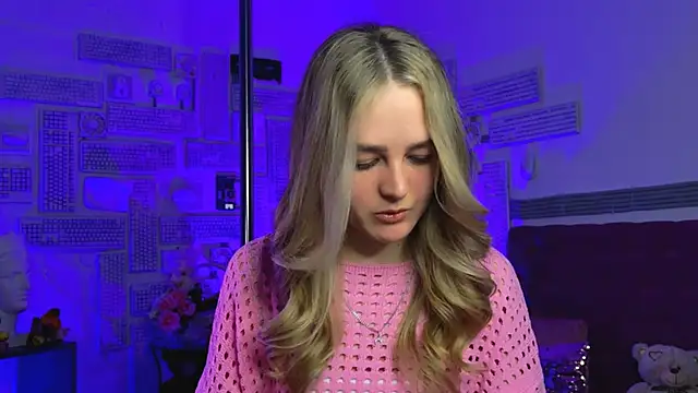 DeboraLarson online show from March 13, 4:12 pm