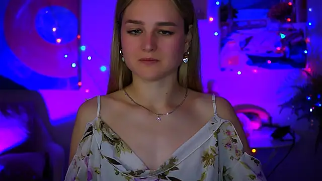 DeboraLarson online show from October 11, 5:28 am