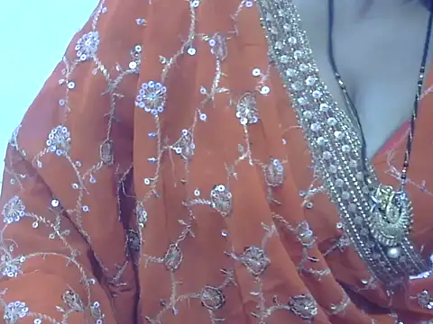 HOT-SEEMAA online show from April 29, 6:25 pm