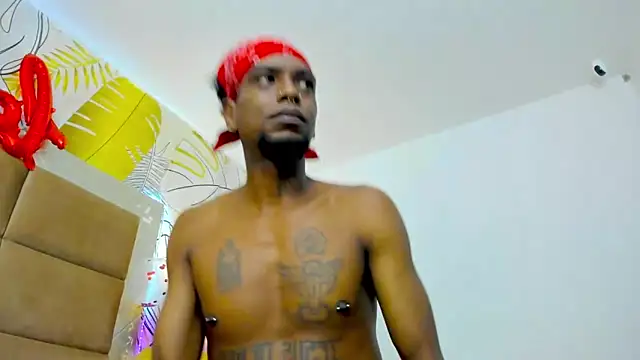 Snapshot of bigblackhotx1 chatting on September 11, 9:20 am bigblackhotx1 online show from September 11, 9:20 am