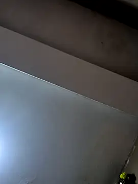 Snapshot of Kasandra02 chatting on February 26, 5:17 am Kasandra02 online show from February 26, 5:17 am