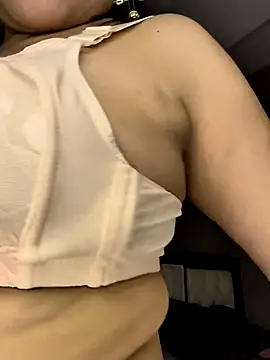 Snapshot of Kasandra02 chatting on March 5, 3:35 am Kasandra02 online show from March 5, 3:35 am