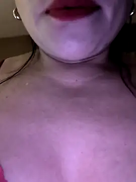 Snapshot of Kasandra02 chatting on March 20, 3:11 am Kasandra02 online show from March 20, 3:11 am