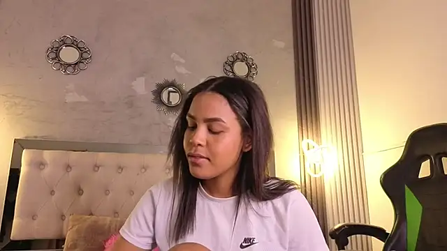 Snapshot of alexa_andherson chatting on October 15, 7:36 pm alexa andherson online show from October 15, 7:36 pm