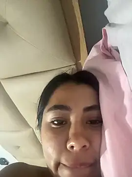 Snapshot of darsha_90 chatting on October 18, 12:02 am darsha 90 online show from October 18, 12:02 am