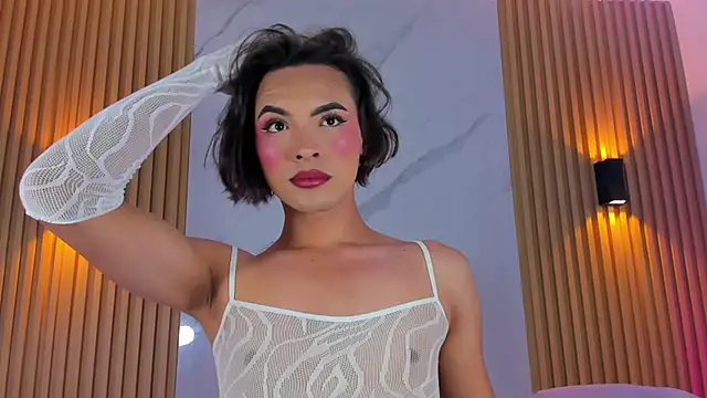 miss Ari online show from December 16, 7:32 pm