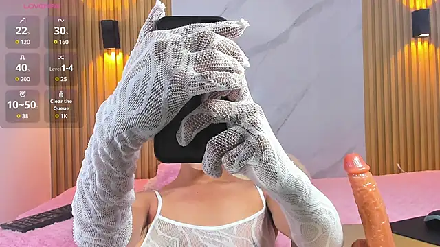 miss Ari online show from December 24, 6:06 pm