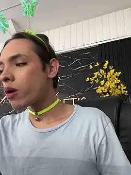 miss Ari online show from March 9, 5:28 pm