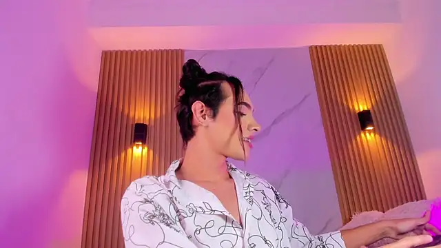 miss Ari online show from March 18, 11:42 pm