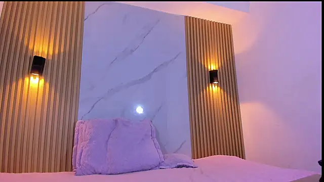 miss Ari online show from October 31, 7:26 pm