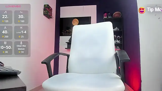 Snapshot of Marcos_garcias chatting on October 15, 3:34 pm Marcos garcias online show from October 15, 3:34 pm