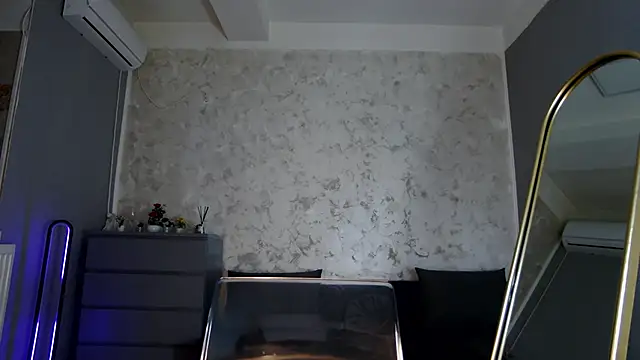 Snapshot of Ivy_belle chatting on January 22, 9:02 am Ivy belle online show from January 22, 9:02 am