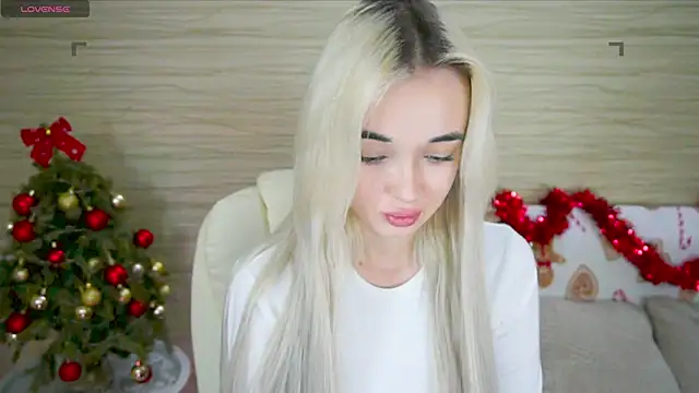Ashley S online show from December 16, 11:18 pm