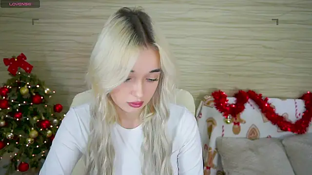 Ashley S online show from December 17, 11:16 pm