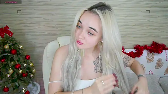 Ashley S online show from December 20, 2:19 am
