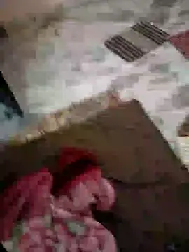 AuntyLover BhabhiLover  online show from December 5, 4:53 am