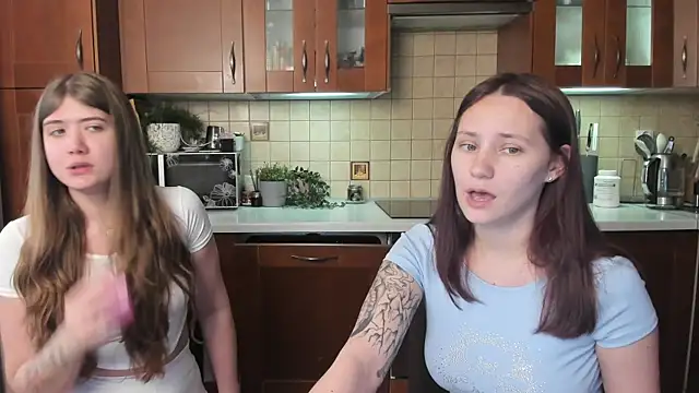 HotCaramellsTV online show from July 29, 7:50 am