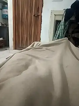 pintuS40 online show from November 17, 1:11 am