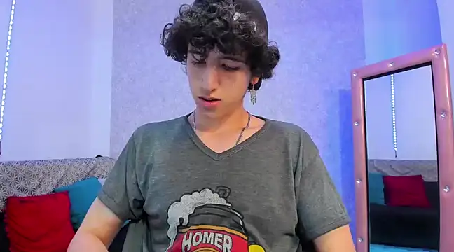 Kerverr  online show from February 7, 3:01 am