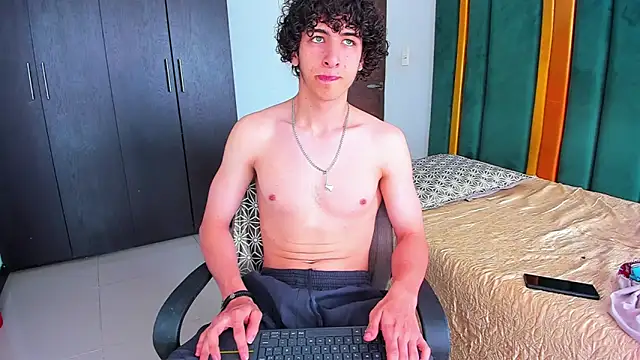 Kerverr  online show from September 21, 4:30 pm