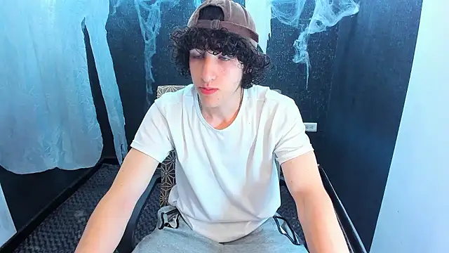 Kerverr  online show from October 27, 2:54 pm