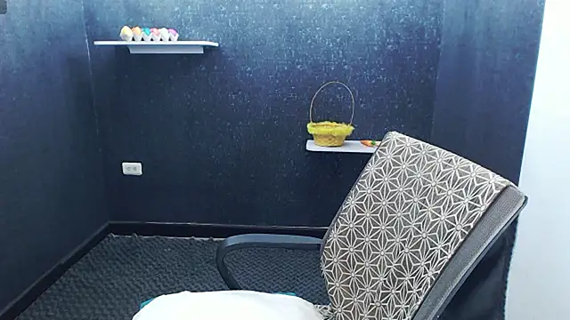 Kerverr  online show from February 9, 4:55 pm