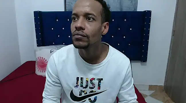 Snapshot of Salomon_koude chatting on February 16, 3:16 pm Salomon koude online show from February 16, 3:16 pm
