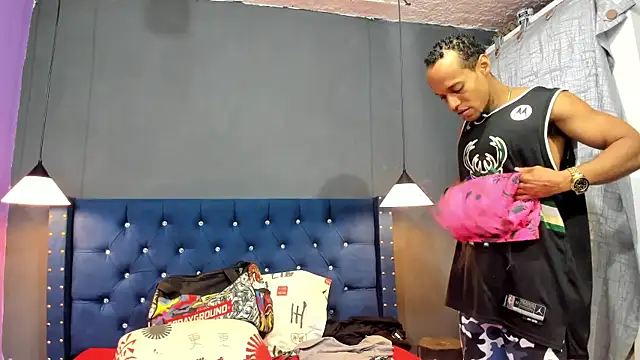 Salomon koude online show from September 28, 7:52 pm