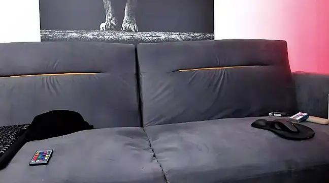 uptomatty online show from December 10, 3:52 am