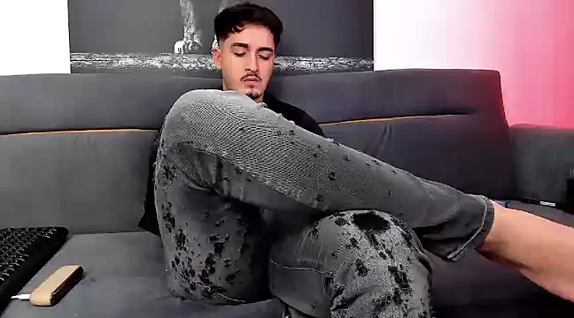 uptomatty online show from December 11, 7:42 am