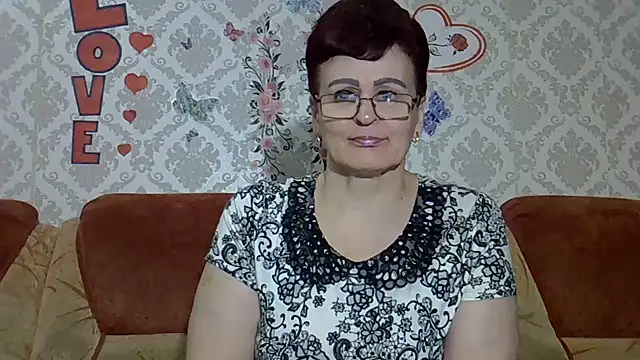 PaulaGolden online show from July 5, 7:21 pm