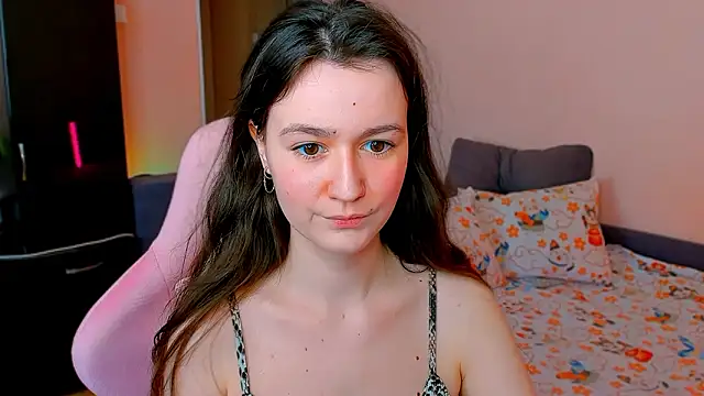 Snapshot of ameli_moon chatting on March 24, 12:43 pm ameli moon online show from March 24, 12:43 pm