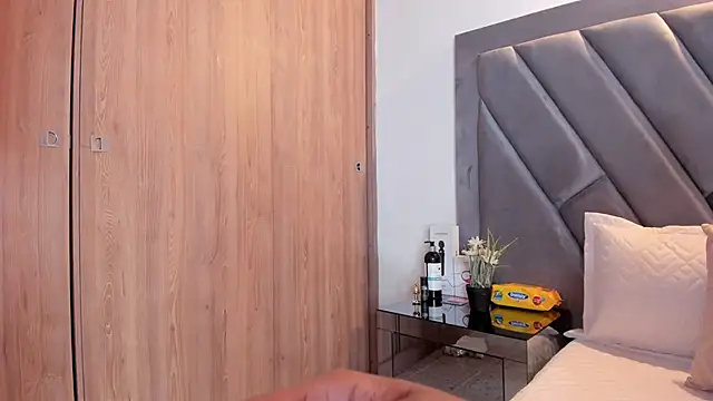 brenda nova18 online show from October 2, 9:11 pm