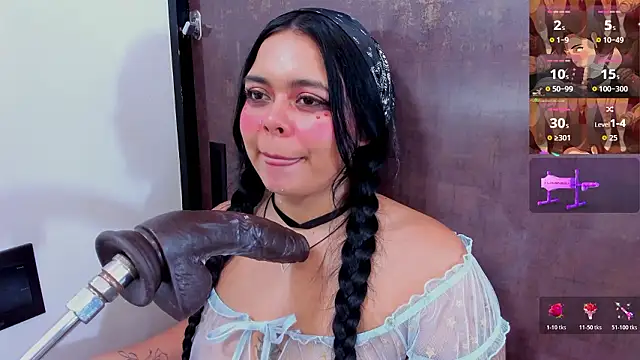 Snapshot of zoi_jazmin chatting on March 22, 8:29 am zoi jazmin online show from March 22, 8:29 am