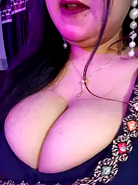Snapshot of Suhanakhan00 chatting on January 31, 7:07 am Suhanakhan00 online show from January 31, 7:07 am