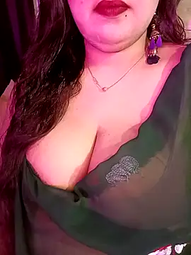 Suhanakhan00 online show from May 13, 10:56 am