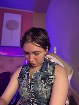 Snapshot of Sophie_LS chatting on January 29, 7:36 am Sophie LS online show from January 29, 7:36 am