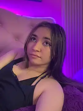 Snapshot of Sophie_LS chatting on February 2, 8:35 am Sophie LS online show from February 2, 8:35 am