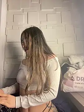 Snapshot of Sophie_LS chatting on February 16, 10:10 am Sophie LS online show from February 16, 10:10 am