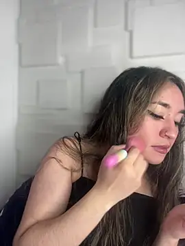 Snapshot of Sophie_LS chatting on March 2, 10:27 pm Sophie LS online show from March 2, 10:27 pm