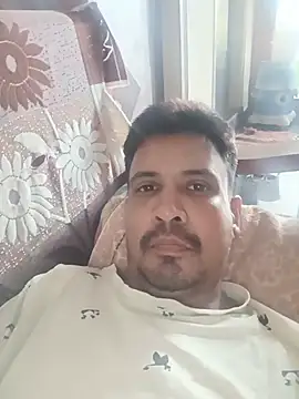 Snapshot of jeeva9242 chatting on July 19, 11:36 am jeeva9242 online show from July 19, 11:36 am