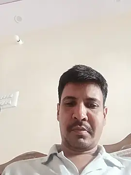Snapshot of jeeva9242 chatting on August 3, 2:21 am jeeva9242 online show from August 3, 2:21 am