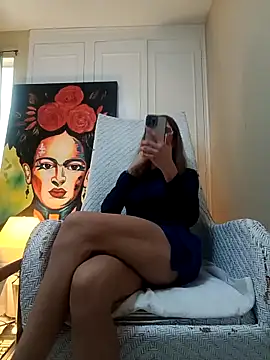 Snapshot of DianaSexxx chatting on February 22, 9:37 pm DianaSexxx online show from February 22, 9:37 pm