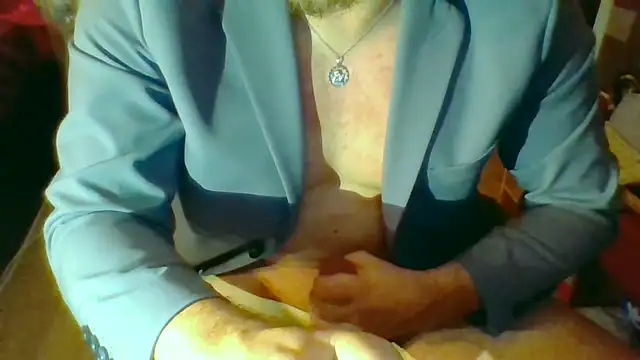 Snapshot of Daddy_Gentlesex chatting on January 17, 7:49 pm Daddy Gentlesex online show from January 17, 7:49 pm