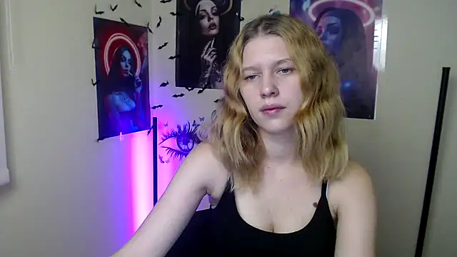 StellaCRL online show from November 9, 6:06 pm