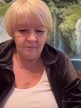 Laura Millf online show from December 30, 5:34 pm