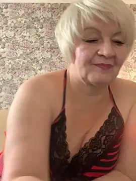 Laura Millf online show from January 10, 11:11 am