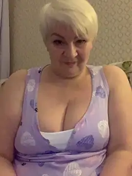 Laura Millf online show from February 1, 3:28 pm