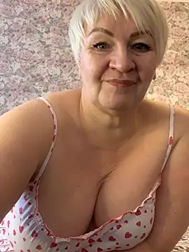 Laura Millf online show from February 14, 7:17 am